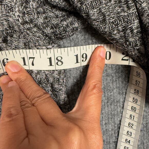 Soft Surroundings Medium Asymmetrical Hem Knit Sweater Heather Gray Long Sleeves - Picture 8 of 8